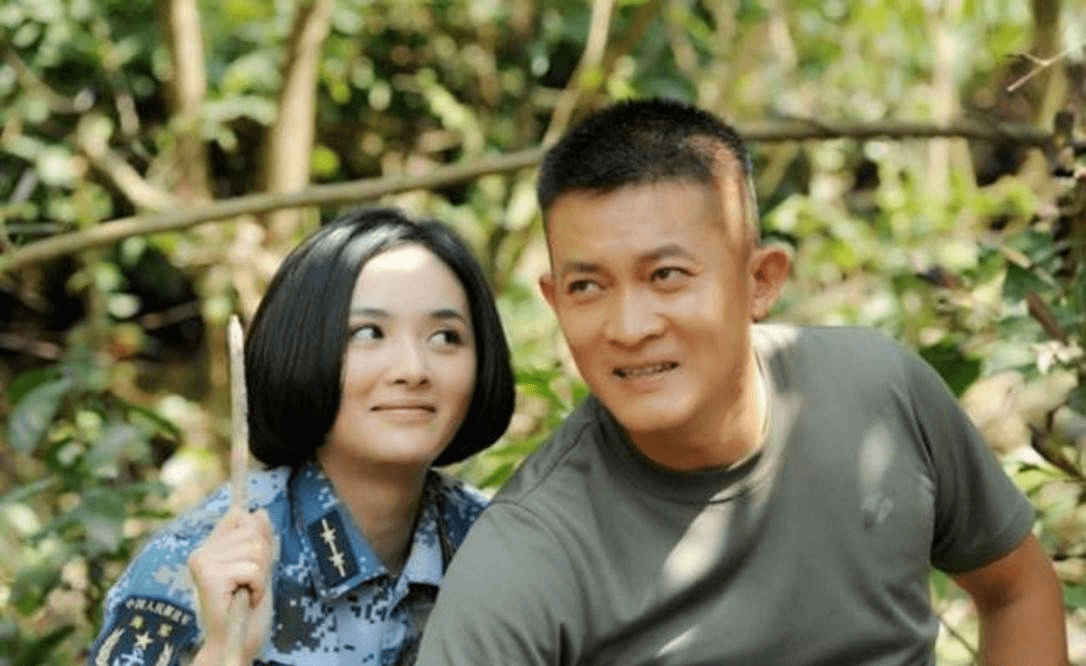 演员杨志刚:娶小师妹张静,钱交妻子管,如今他过得怎么样?