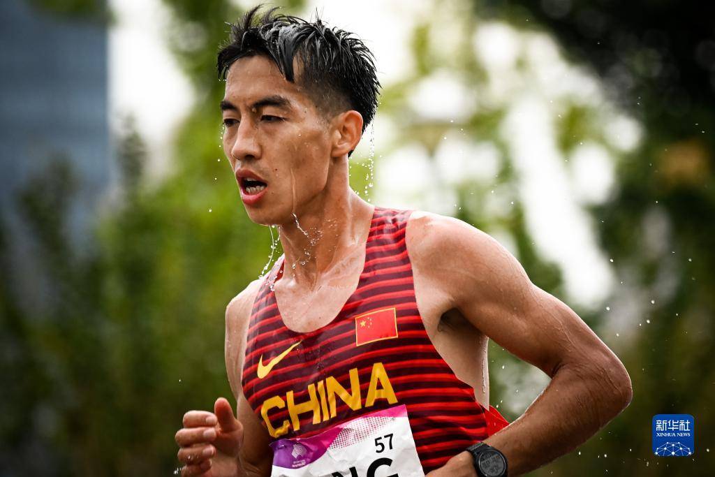 Chinese Marathon Breakthroughs: Yang Shaohui Sets New National Record ...