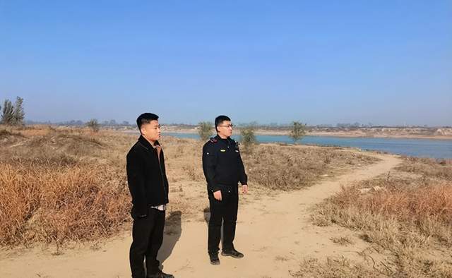 定州市李亲顾镇开展综合执法工作_河道_非法_行为
