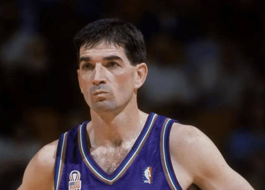 斯托克顿的天赋很平凡,努力成就他历史第一助攻王的称号_篮球_传球