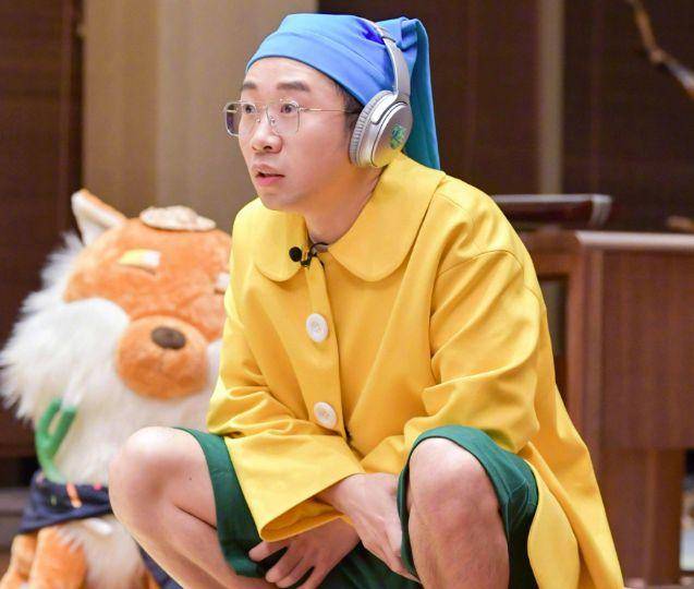 杨迪被偶遇花一块钱骑共享单车很接地气,为流浪狗发声却被吐槽_明星