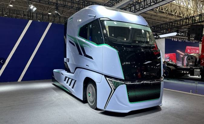 FAW Jiefang's "Xingyi": A Hydrogen-Powered Leap into the Future of Heavy-Duty Trucking FAW Jiefang's "Xingyi": A Hydrogen-Powered Leap into the Future of Heavy-Duty Trucking