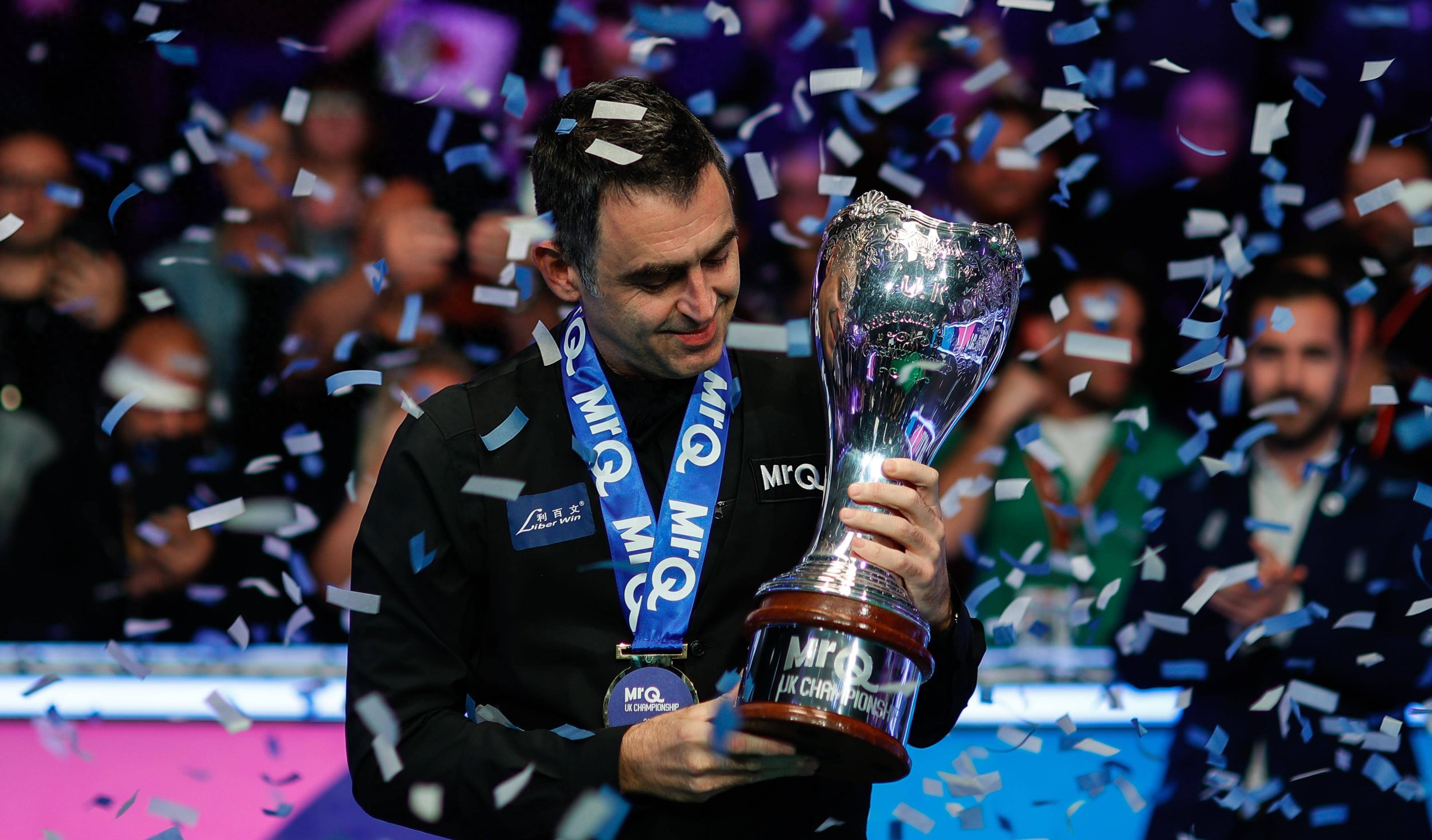 斯诺克英锦赛决赛:丁俊晖7-10奥沙利文,后者成为赛事八冠王_阶段_比分