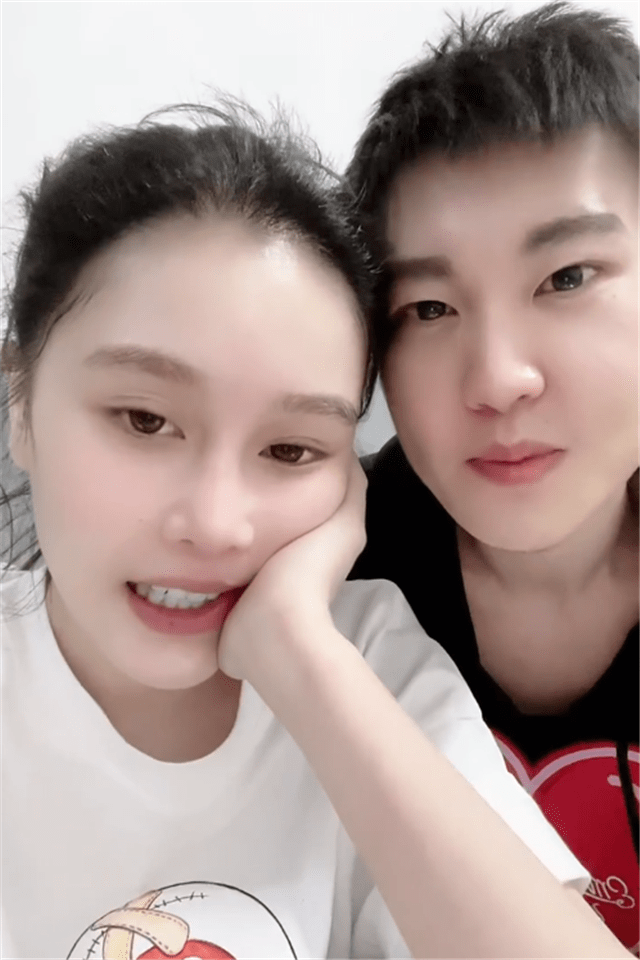 球球首晒孕肚写真照,肚大如箩似怀男婴,宝宝乳名被嘲太儿戏_赵本山