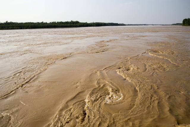 黄河成地上"悬河",高出地面十多米,为何国家不清理河底泥沙?