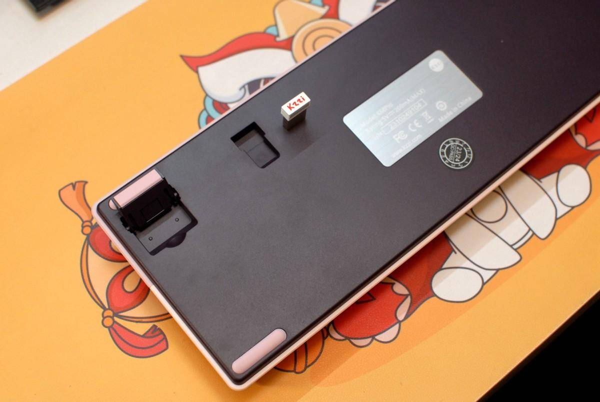 珂芝K68 Pro+K20:二次元潮玩配色,兼具个性与多种玩法的机械键盘