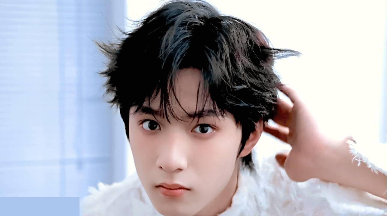 丁程鑫中考被爆走后门,网友质疑其品德,引发网友热议_巴蜀_刘耀文