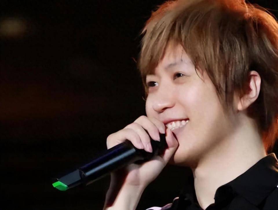 阿信回应假唱风波,除了真唱,没有其他感动你的方式_音乐_挑战_五月天