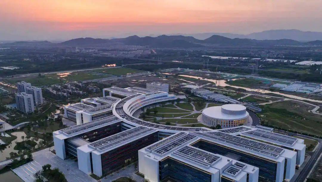 另一所学府则是西湖大学.