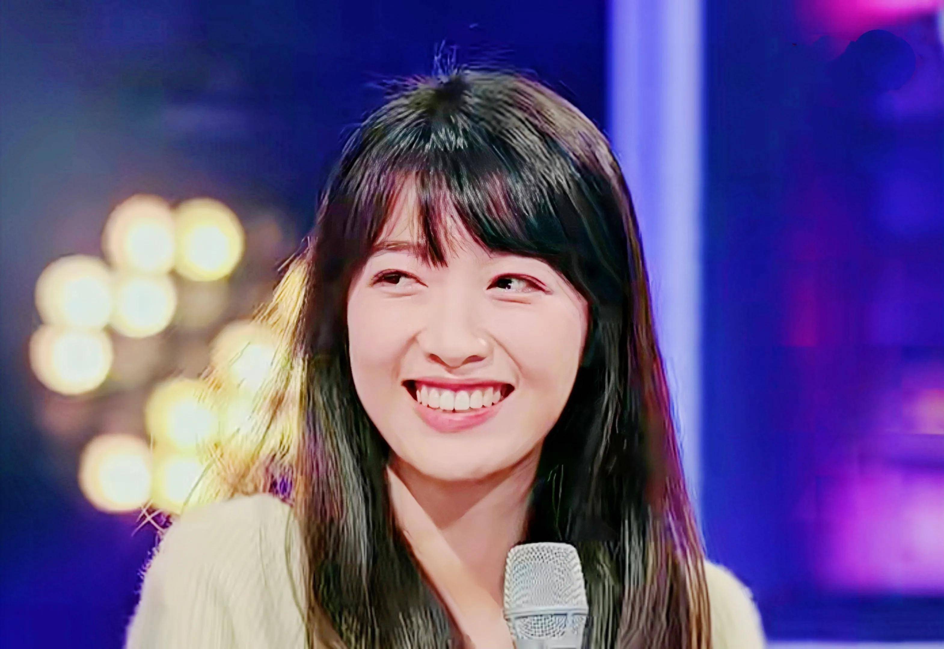 不过,他老婆想听原版,必须由张栋梁演唱,所以张栋梁只能满足歌迷愿望
