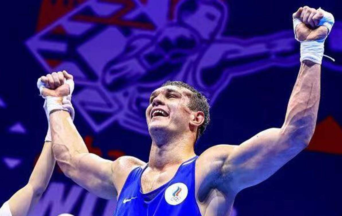 44岁前世界重量级拳王本周复出,对峙比自己年轻20岁的拳坛新秀_布朗