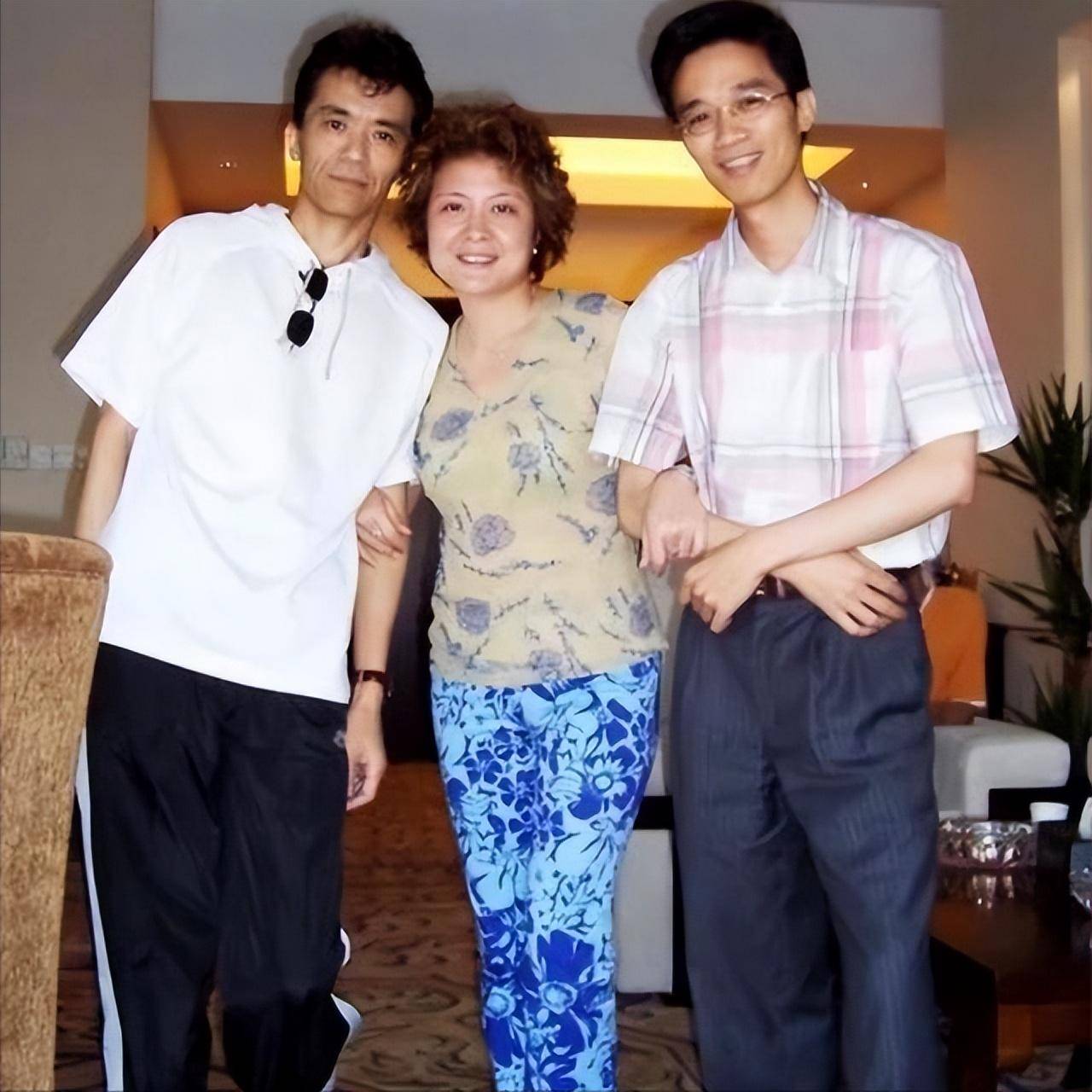 他曾在央视春晚搭档潘长江,消失多年本以为退休,原来已去世17年_郭昶