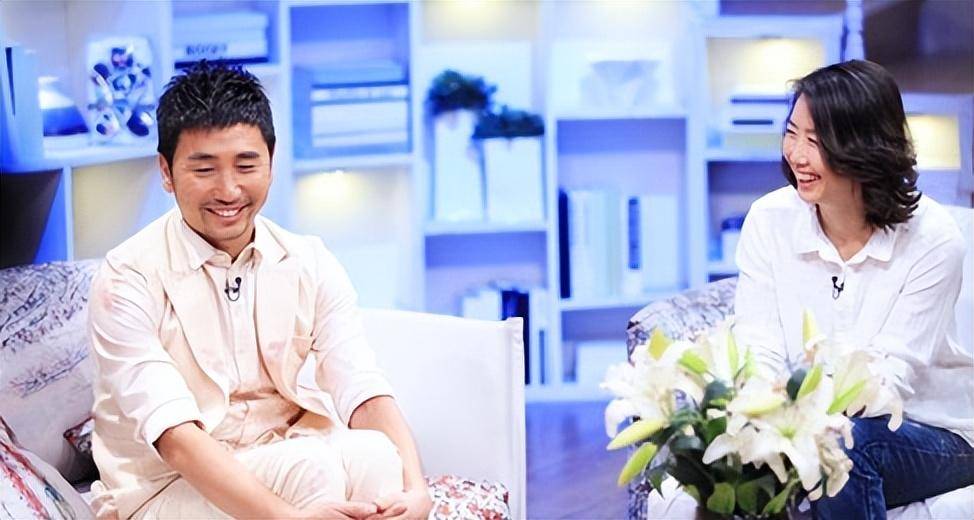 歌手沙宝亮:成名后和原配女子分手,转头娶二婚小娇妻,不被看好_朱娜