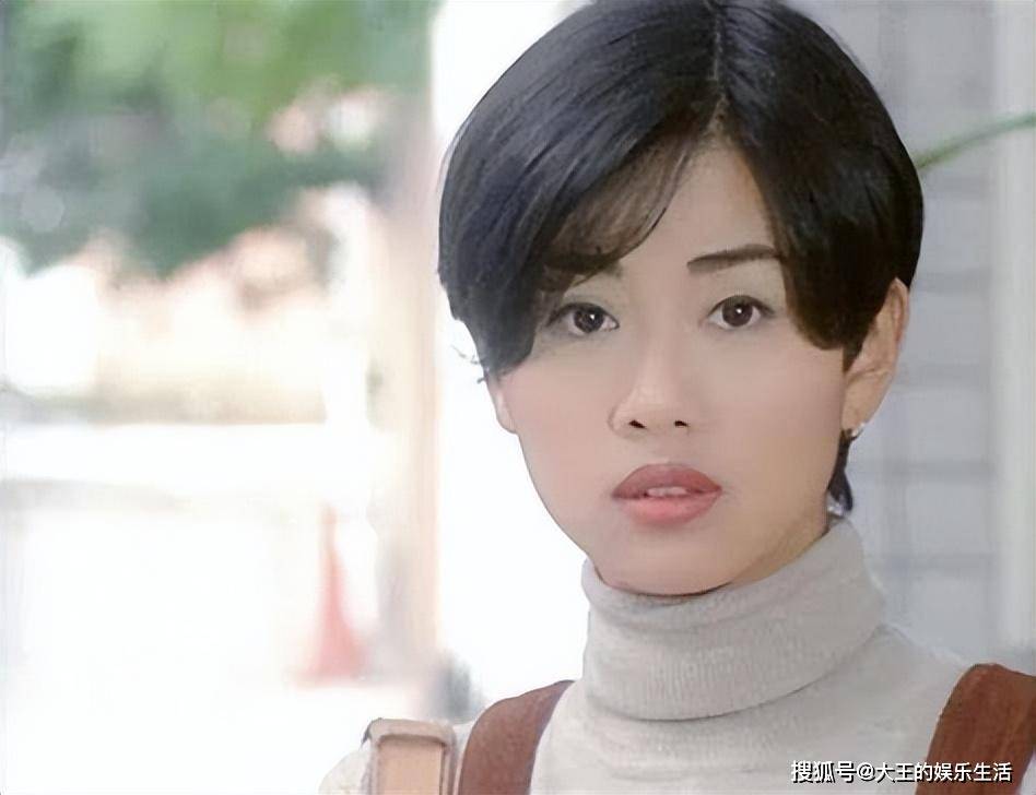 陈松伶的演艺事业也在经纪人的背叛下雪上加霜.