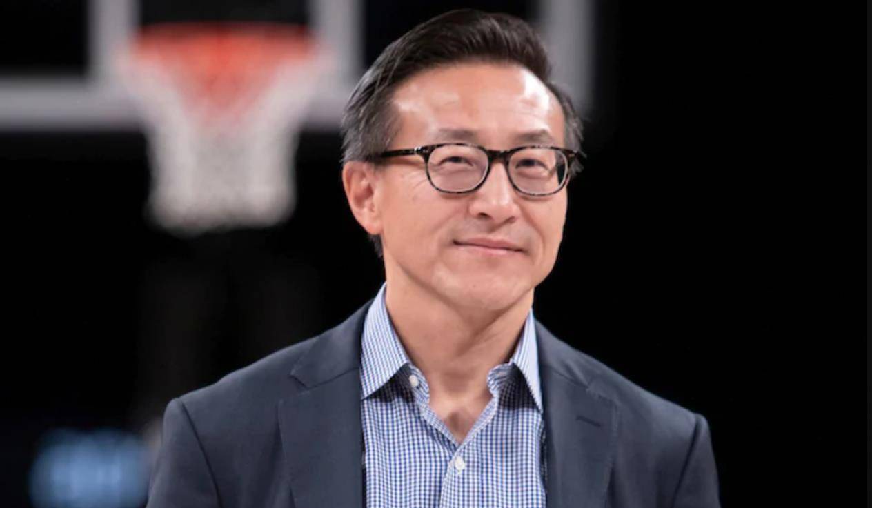 哈登曝光莫雷黑料,他曾隐瞒西蒙斯受伤,欺骗篮网的蔡崇信接盘_行为