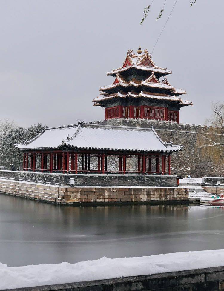 故宫角楼雪景诗句图片