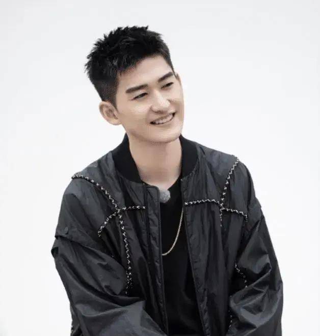 张翰新女友曝光,竟是郑爽和娜扎的结合体?