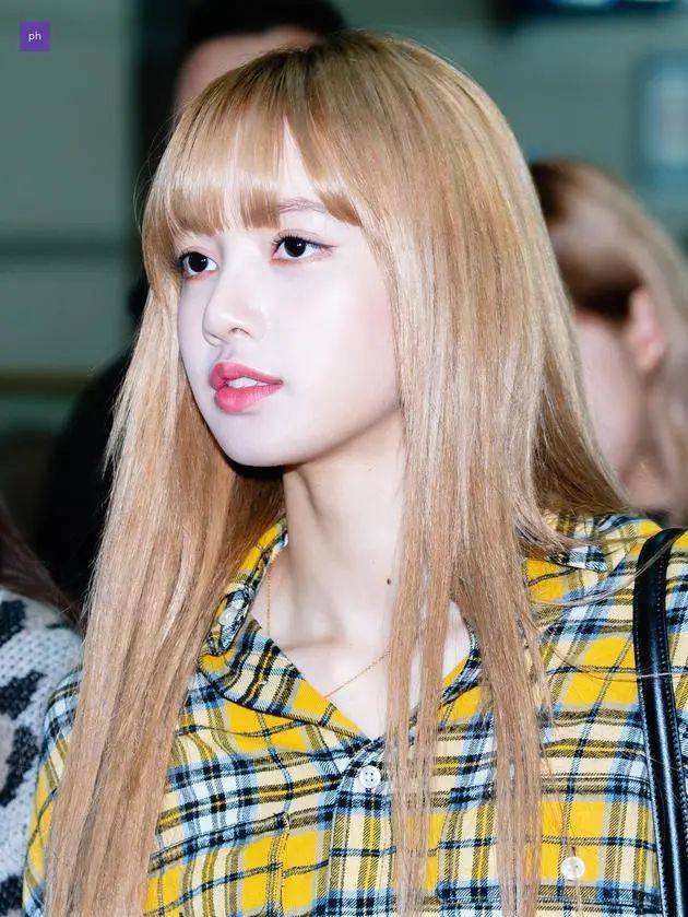 lisa近照曝光,疯马秀之后,她的衣服还能穿回来吗_刘海_时候_baby