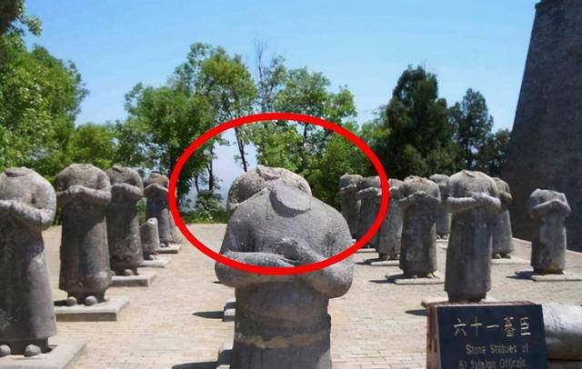 李世民_李治和_石像