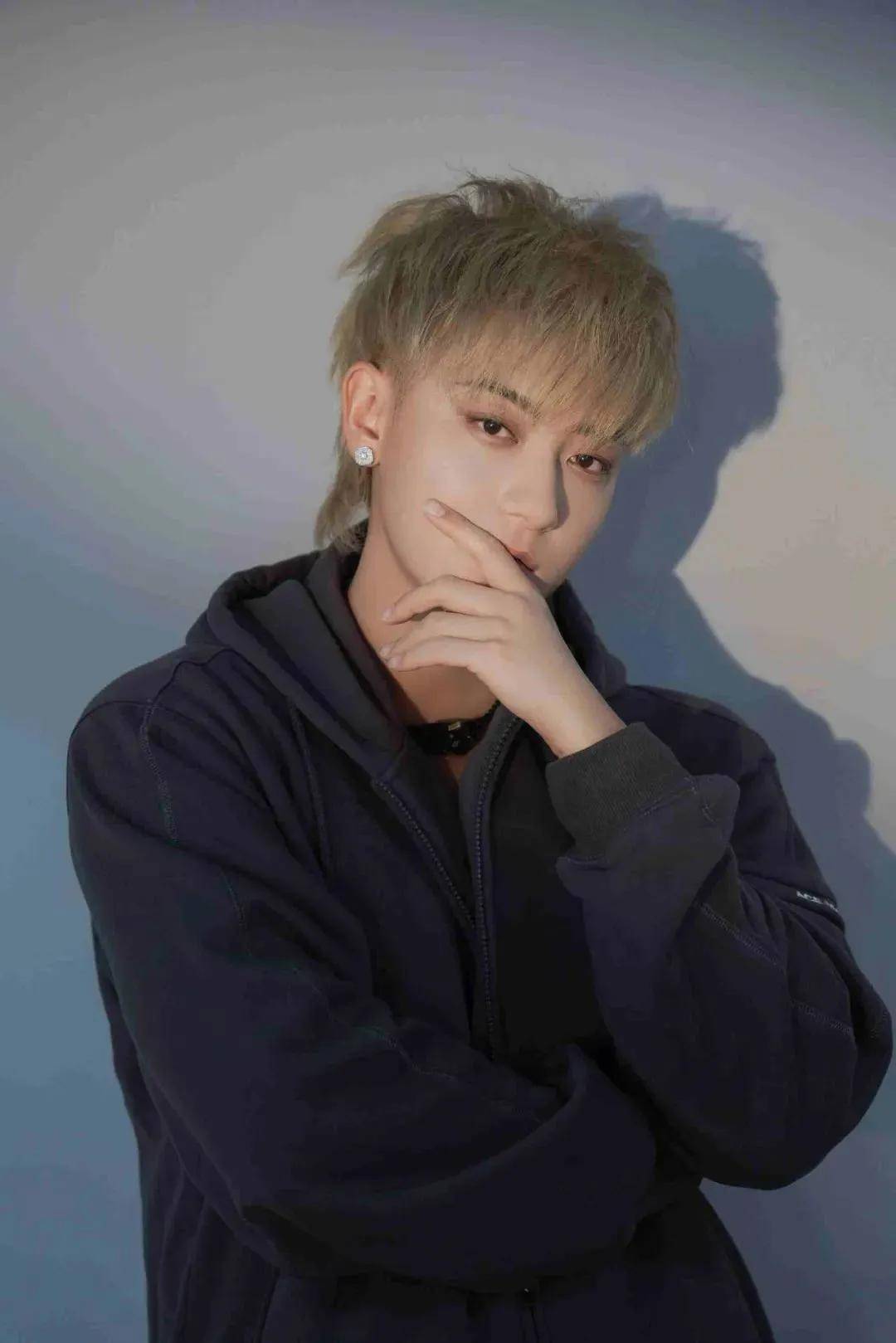 杨幂 迪丽热巴 杨紫 蔡徐坤白鹿 赵露思 向太萧敬腾 陈飞宇 戚薇夫妇