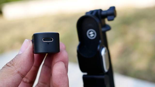 带稳定器的防抖自拍杆,支持AI人脸追踪:奥川M2 PRO体验