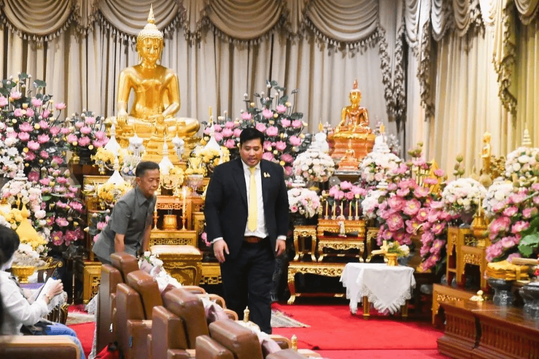 泰国流亡二王子再度高调回国!和泰王出席同个活动,意图染指王位