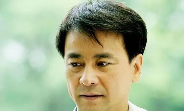 罗刚,他是大写字母的【演员】.不要误解.