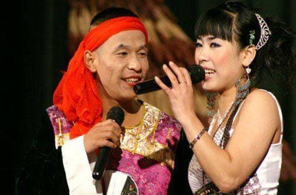 宋小宝:成名后与前妻分手,迎娶粉丝,如今一对龙凤胎家庭幸福_赵大叔