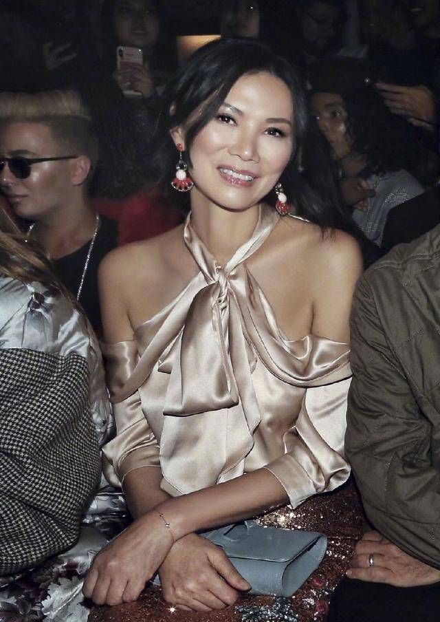 邓文迪:伊万卡的闺蜜兼红娘,手腕高明人脉强大,顶级富豪圈常客_马斯克