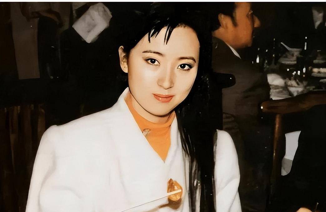 皈依佛门的5位女星,事业正当红时看破红尘,哪一位最让人惋惜?