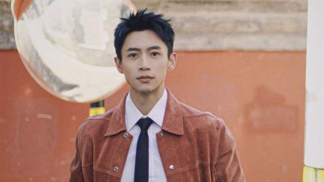 魏晨真的要打磨演技了,被张译各种碾压,连李晨都远远强过他_电影_三