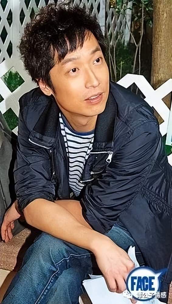 所以,当52岁的马浚伟踏入了这个大家都艳羡不已的尽头,完成了从演员到