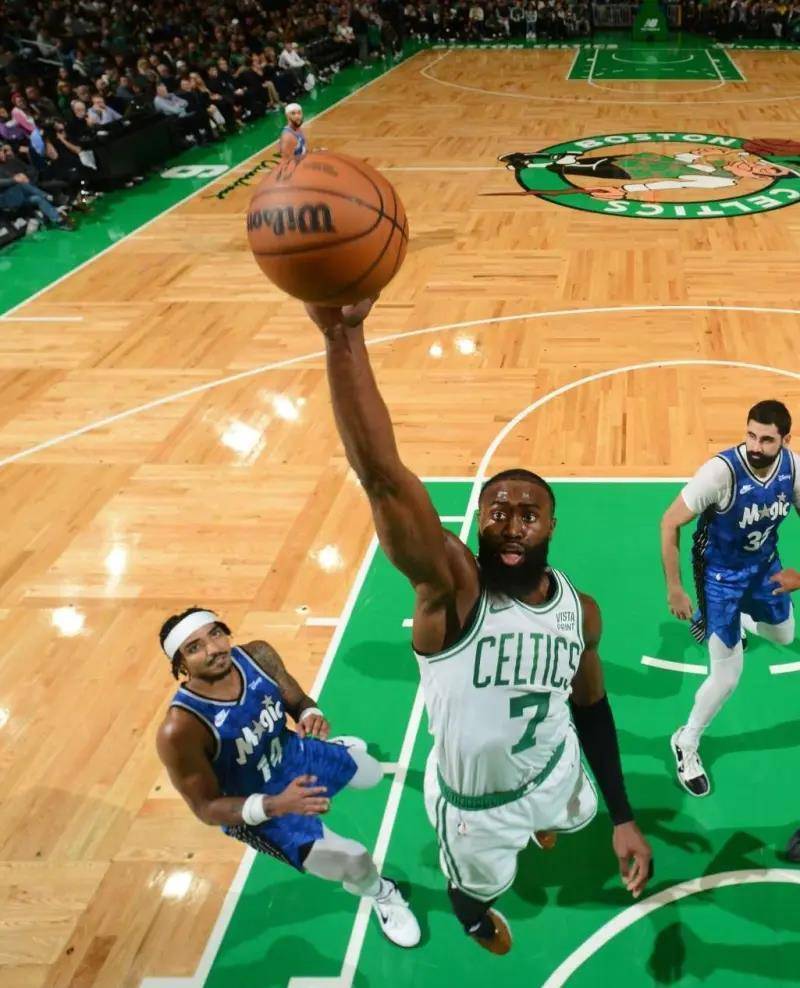 凯尔特人主场14战全胜太厉害!