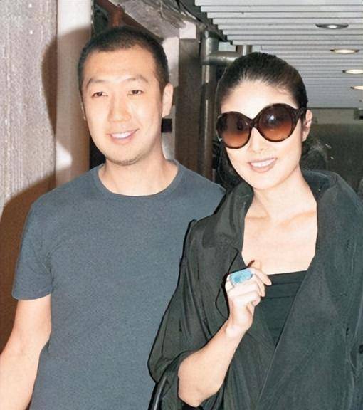 "天之娇女"陈慧琳:背景强大让向华强低头道歉,想与刘德华结亲家