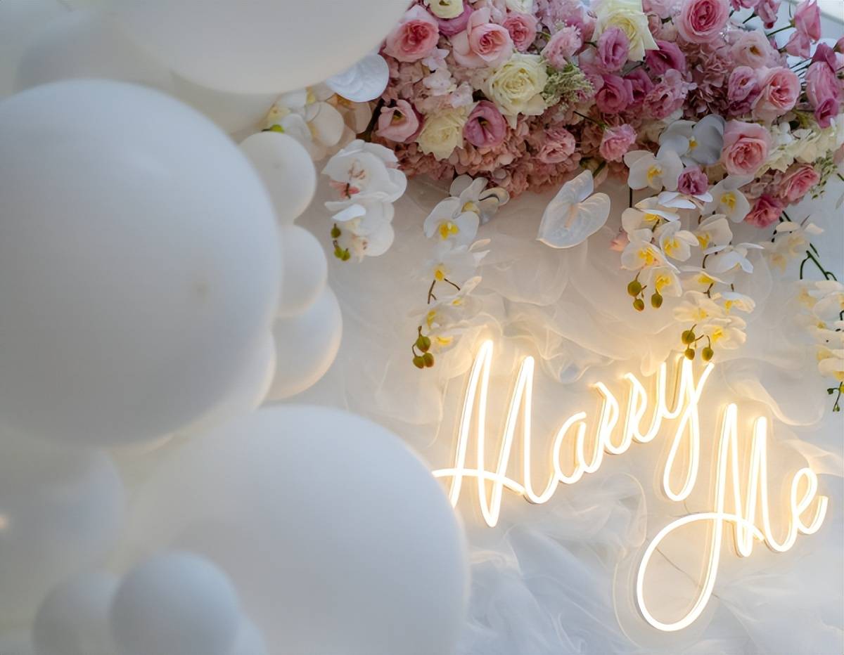 z世代情侣的打卡圣地:场景多元化,服务个性化的dr钻戒门店_品牌_真爱