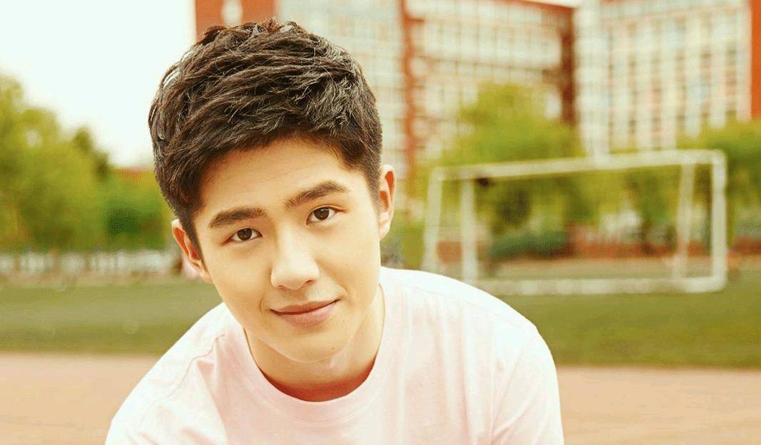 刘昊然一直在演适合自己的戏,很拎得清,总是默默付出_感觉_中国_的