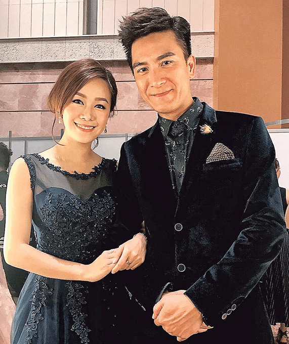 郑秀文久病未愈,黄心颖高调受访自揭伤疤,称想当面向sammi道歉_许志安