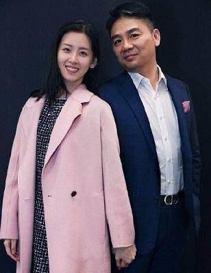 "奶茶妹妹"被曝腹部凸起疑似怀二胎,其实去年年底已露迹象_网友