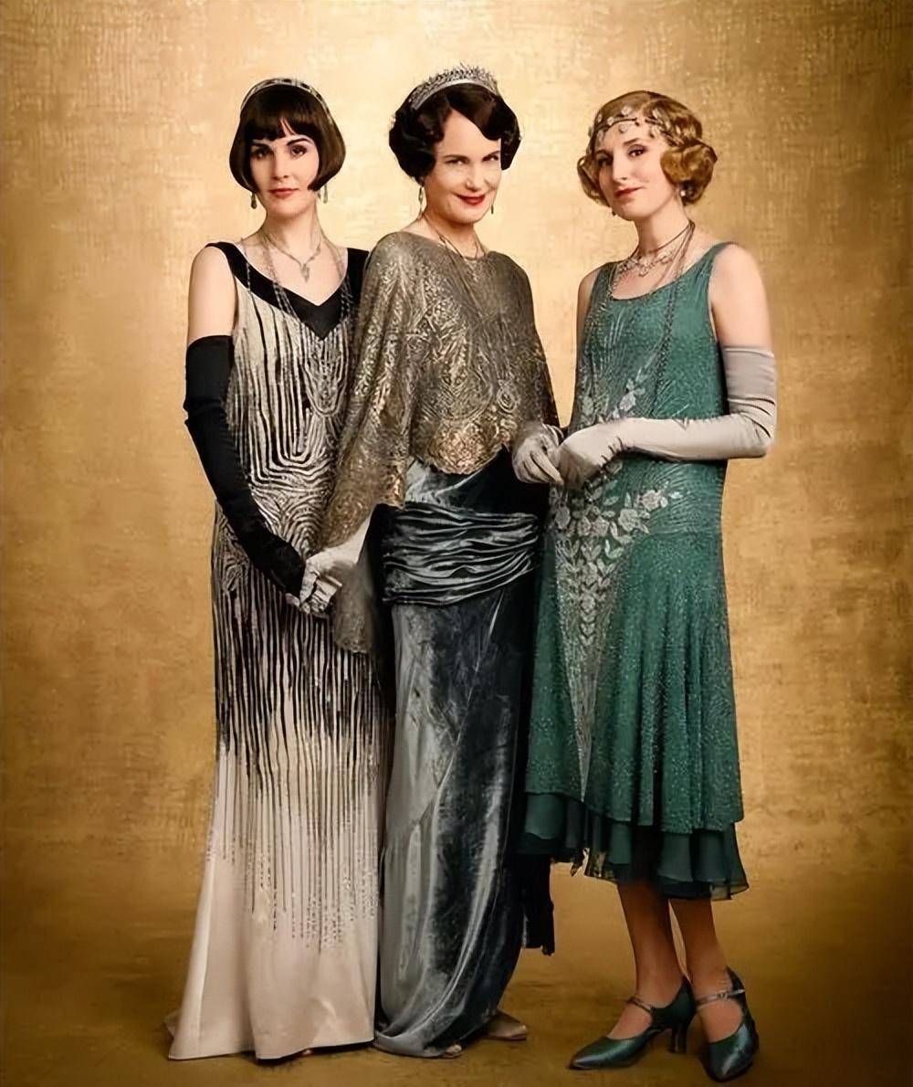 《唐顿庄园》优雅精致的服饰引发人们对英伦复古时尚的喜爱