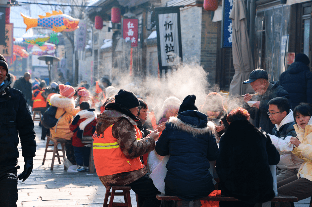 昨日忻州古城千人饺子宴!_生活_民俗_城市