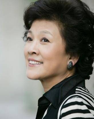 国家一级演员宋春丽:为事业放弃生子,62岁才当上母亲_孩子_丈夫_时候