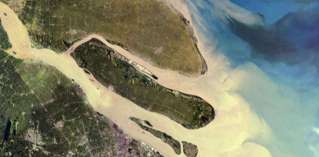 中国很多地方缺水，黄河长江流入大海，为何不修大坝**利用呢？(图2)