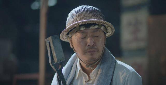 《奔腾年代》周铁锤的两面性,外表忠厚实则狡黠,不愧是常家人_工作