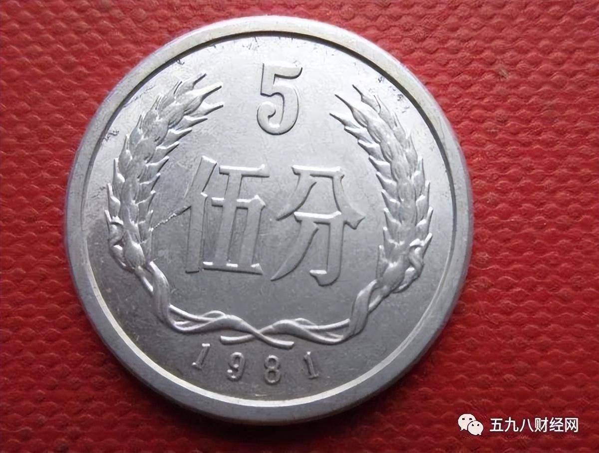 若评分达到69分,其收藏价值可达约4000元人民币,涨幅惊人,达到了原