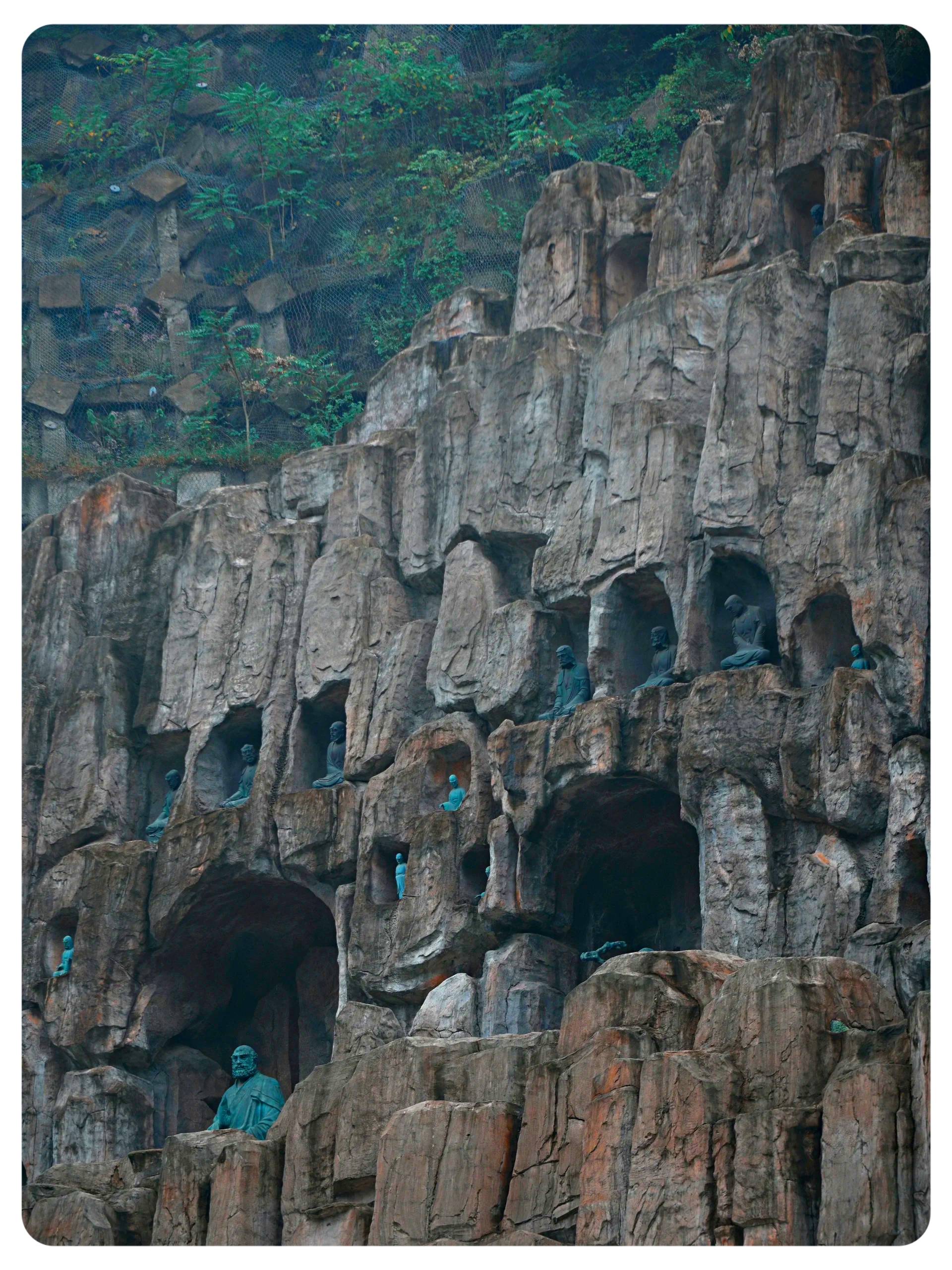 南京小众达摩古洞游玩攻略_石窟_光影_登山