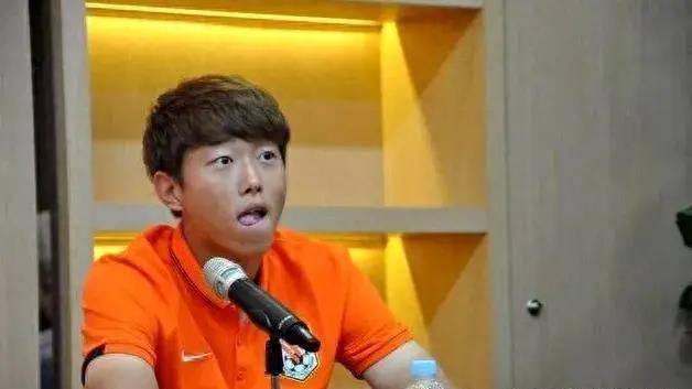 高准翼要来山东泰山了_泰山队_高仲勋_中卫