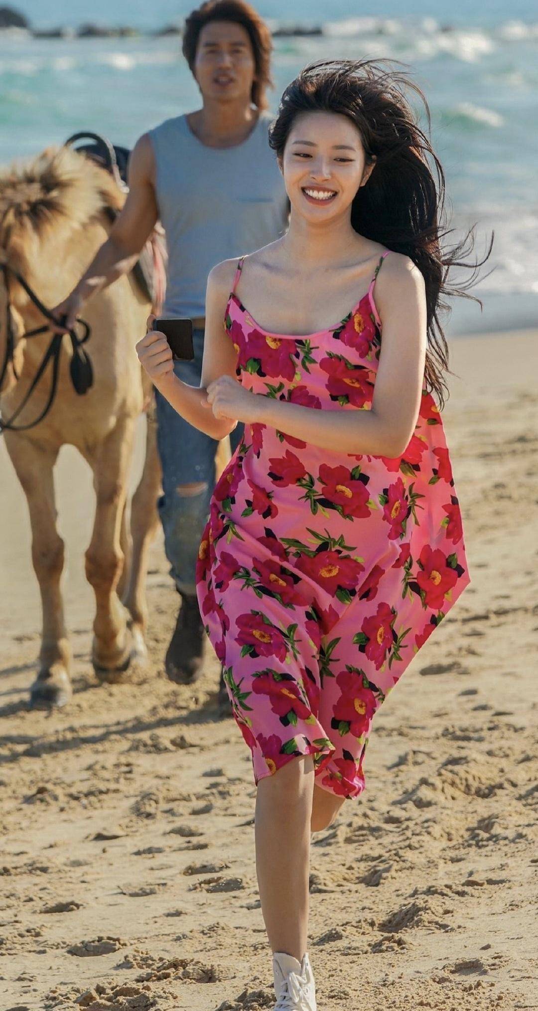 被成龙挖掘,搭完言承旭搭张若昀,文艺脸的她出道5年一直做女主_程雨珊