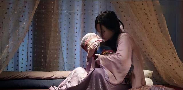 古代,那些被皇帝打入冷宫的妃子,是怎样度过冷宫岁月的?