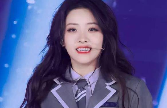 《青春有你2 》喻言镜头被一剪梅,性格很呆萌,却被黑成社会姐_网友