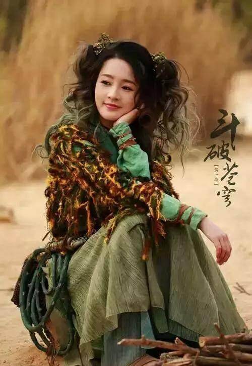 虽然在年初的《西游伏妖篇》觉得林允的颜值还是可以的,但这个剧照